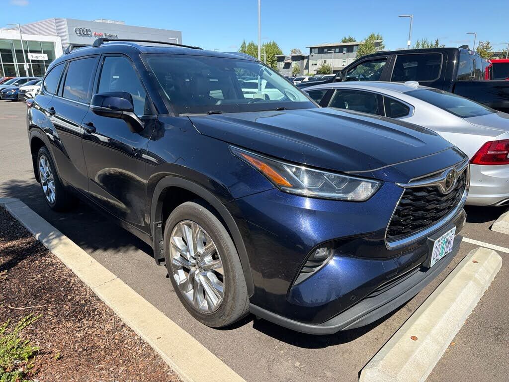 2021 TOYOTA Highlander