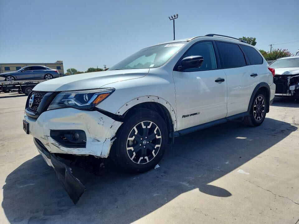 2020 NISSAN Pathfinder