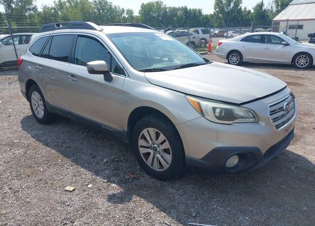 2015 SUBARU Outback