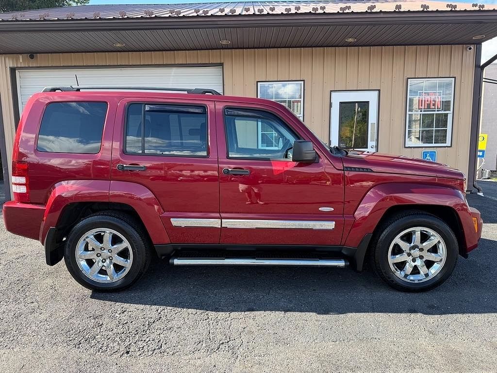 2012 JEEP Liberty