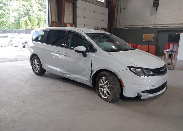 2023 CHRYSLER Voyager
