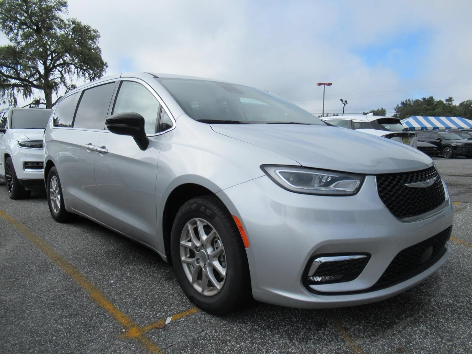 2024 CHRYSLER Pacifica