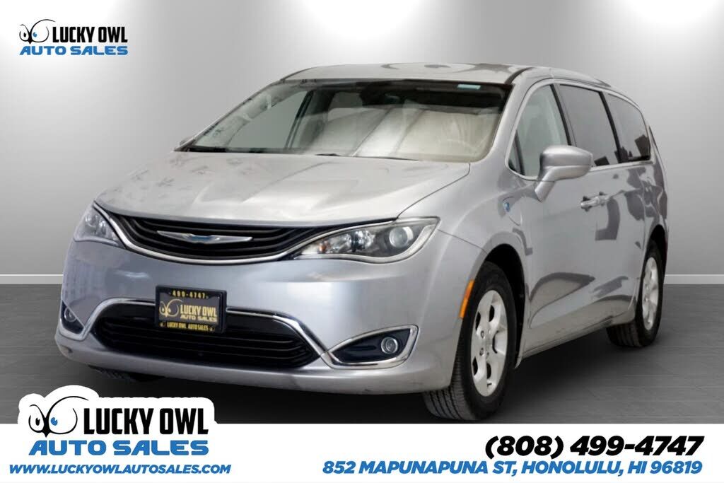 2017 CHRYSLER Pacifica