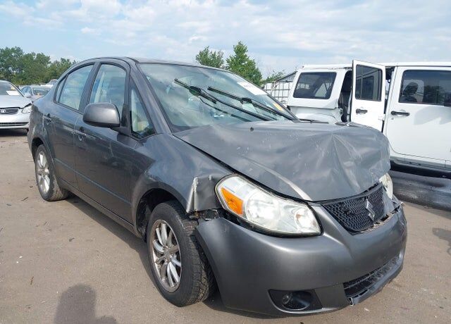 2011 SUZUKI SX4