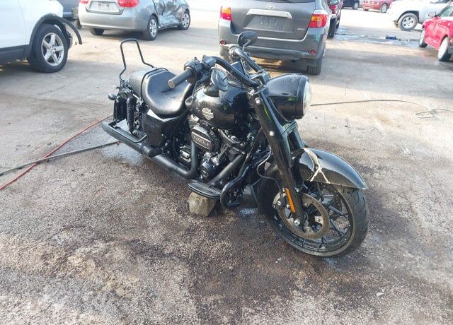 2023 HARLEY DAVIDSON Road King