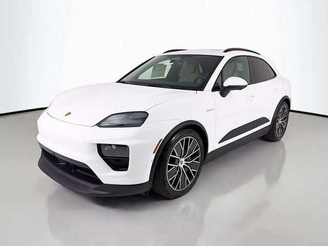 2026 PORSCHE Macan