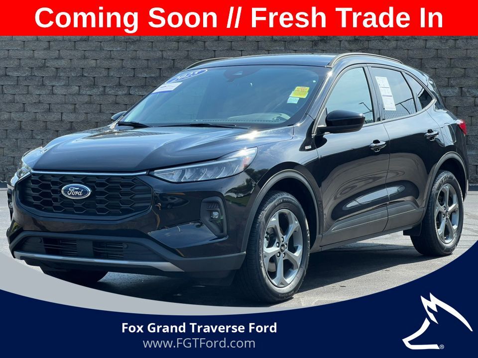2025 FORD Escape
