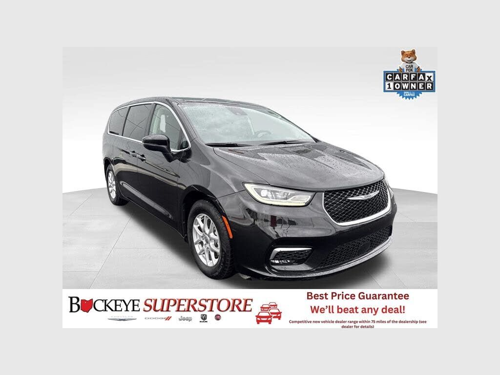 2023 CHRYSLER Pacifica