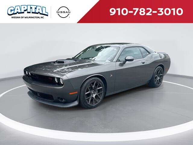 2017 DODGE Challenger