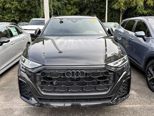 2025 Audi Q8