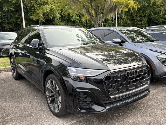 2025 AUDI Q8