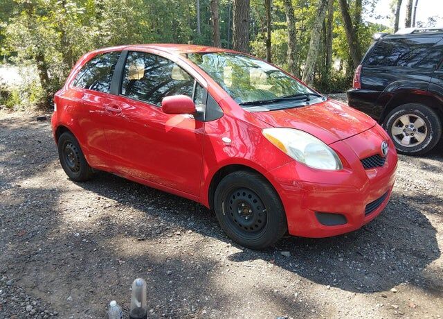 2010 TOYOTA Yaris