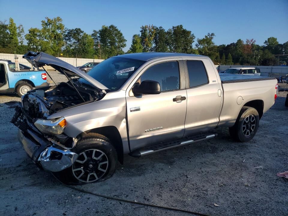 2017 TOYOTA Tundra