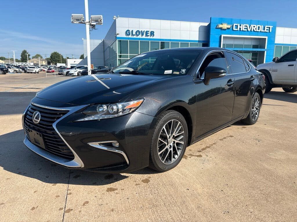 2016 LEXUS ES