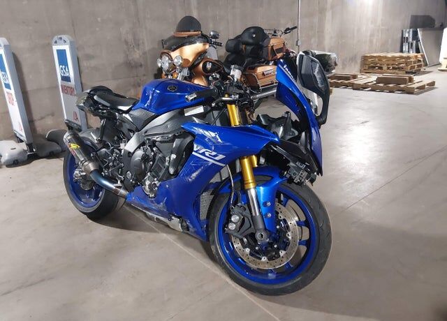 2017 YAMAHA YZF