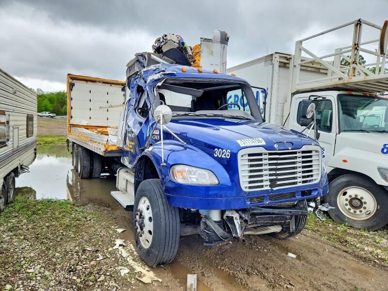 2023 FREIGHTLINER M2
