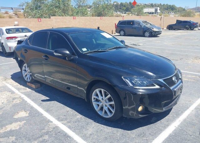 2011 LEXUS IS