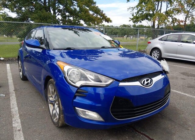 2015 HYUNDAI Veloster