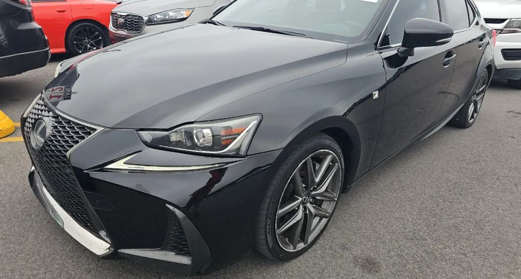 2017 LEXUS IS
