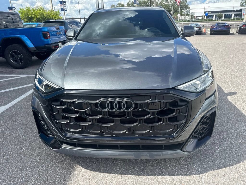 2025 Audi Q8
