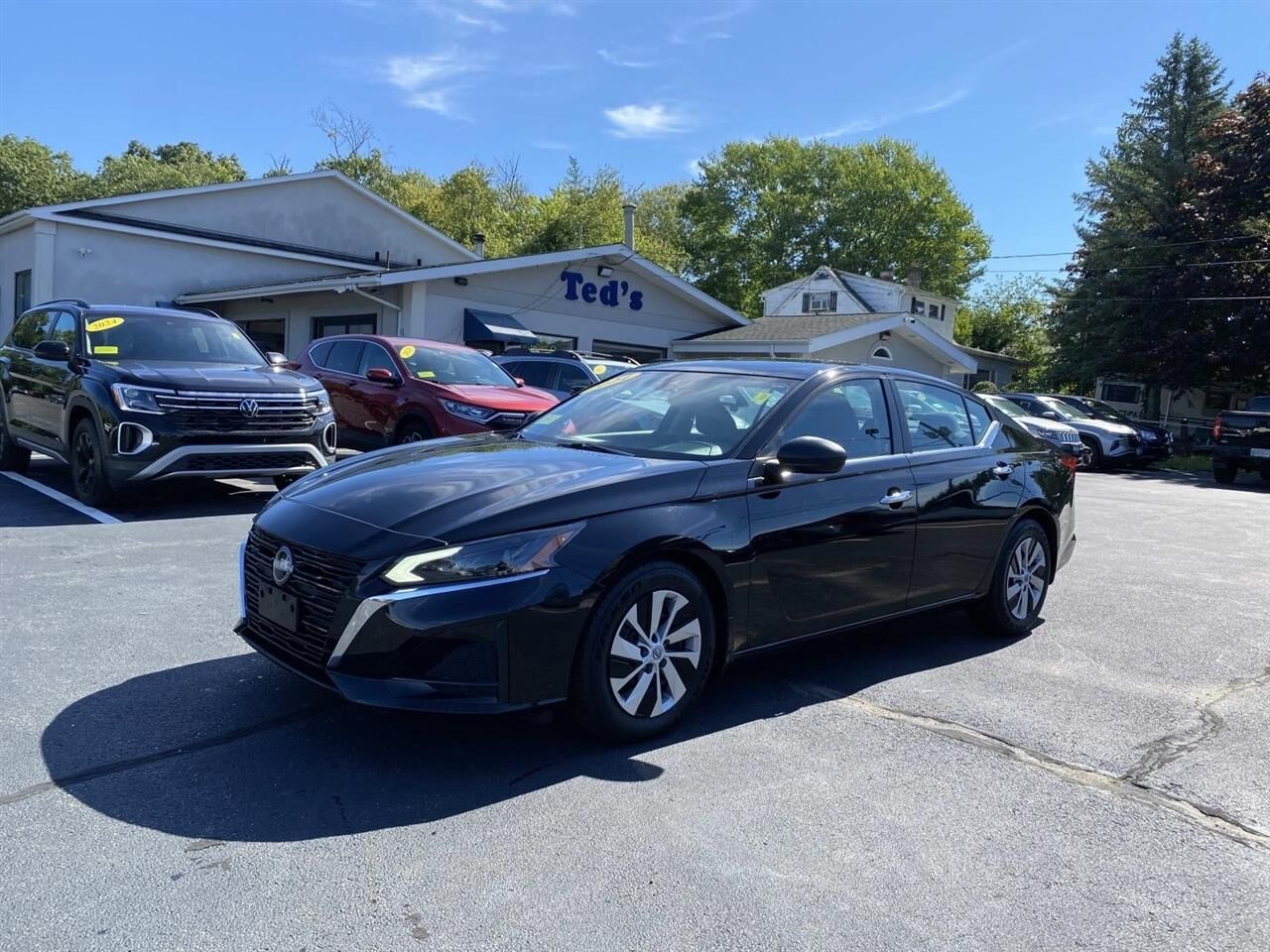 2024 NISSAN Altima