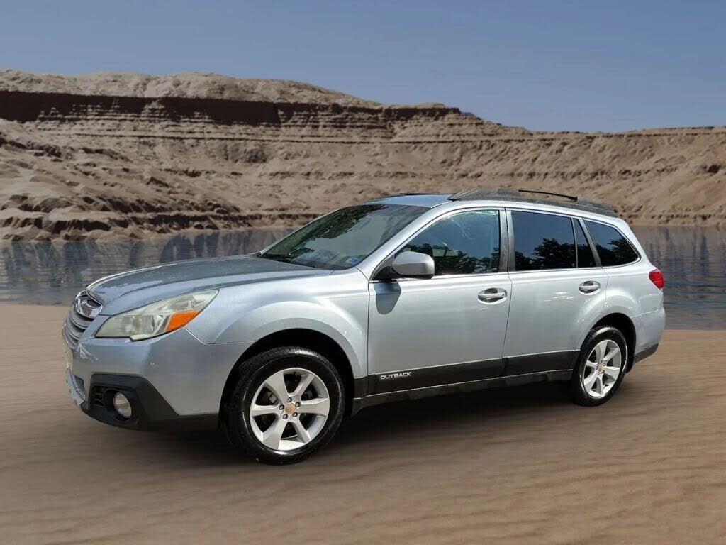 2013 SUBARU Outback