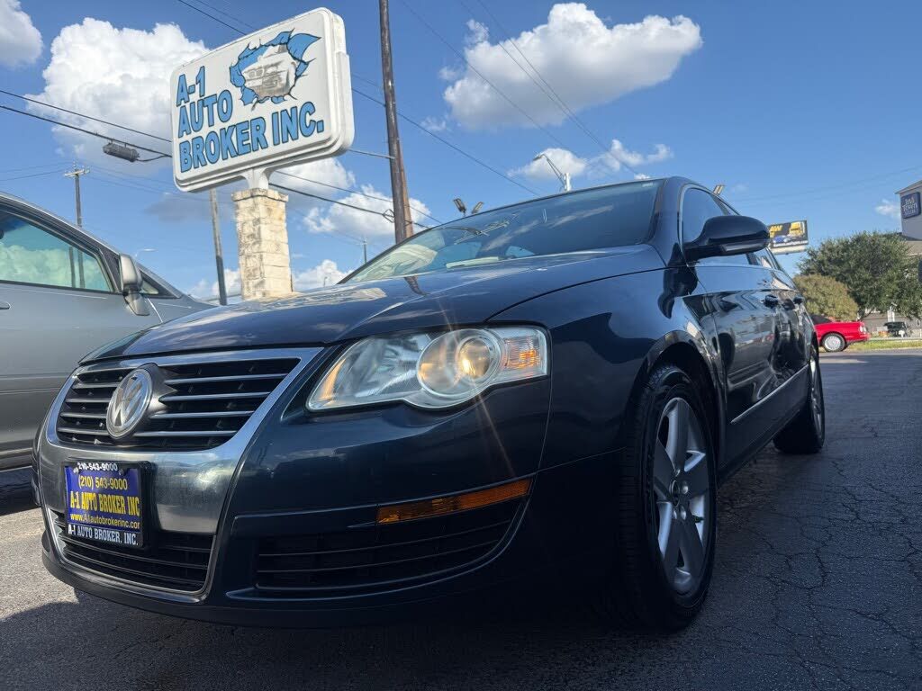 2008 VOLKSWAGEN Passat