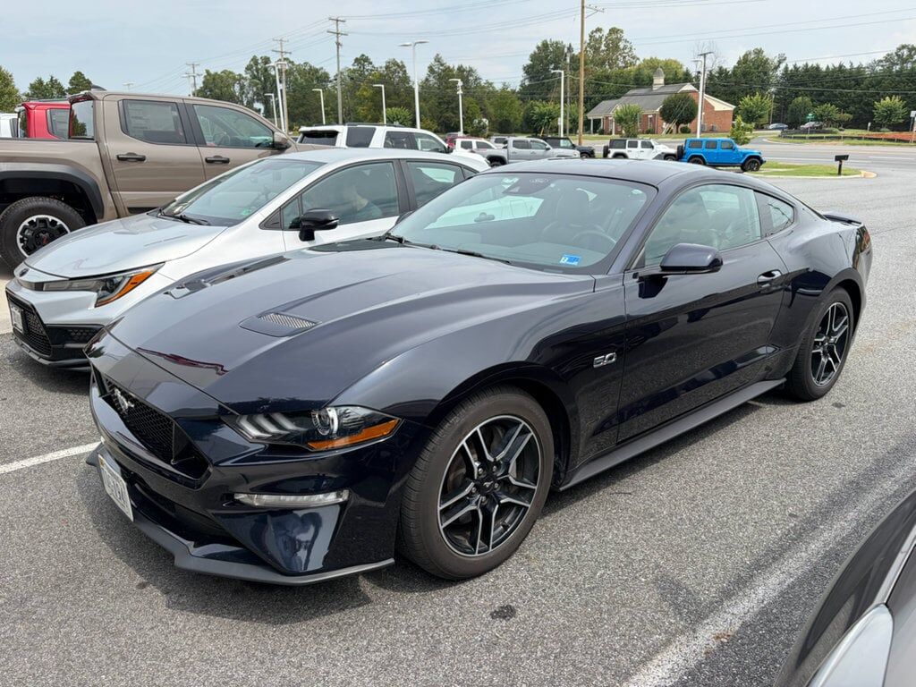 2021 FORD Mustang