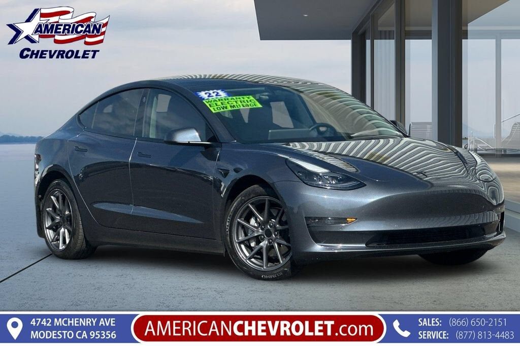 2022 TESLA Model 3