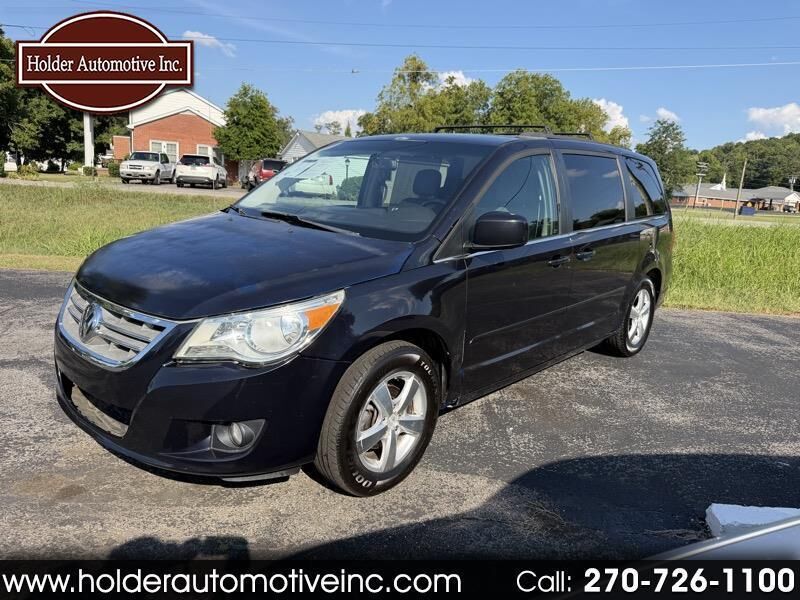 2011 VOLKSWAGEN Routan