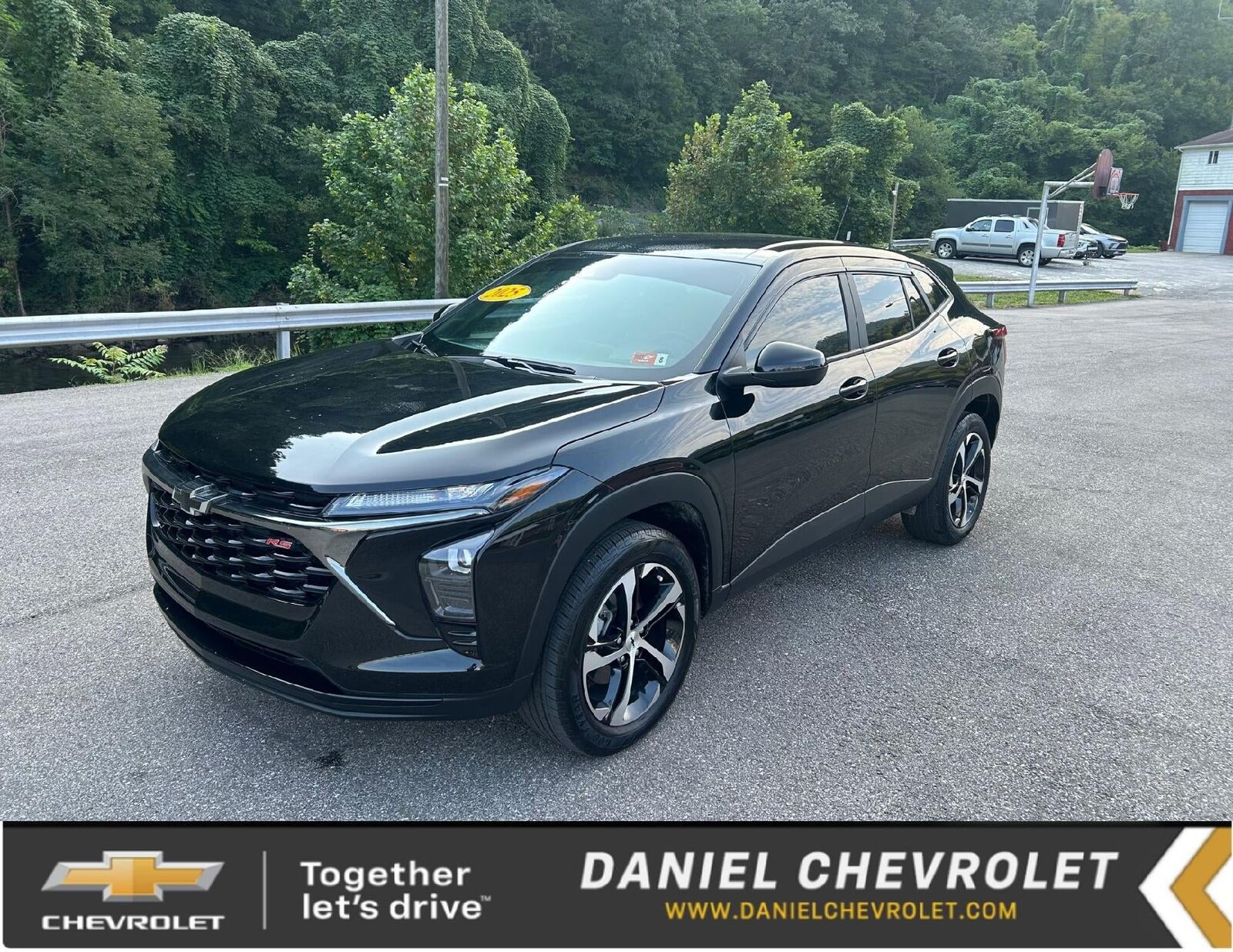 2025 CHEVROLET Trax