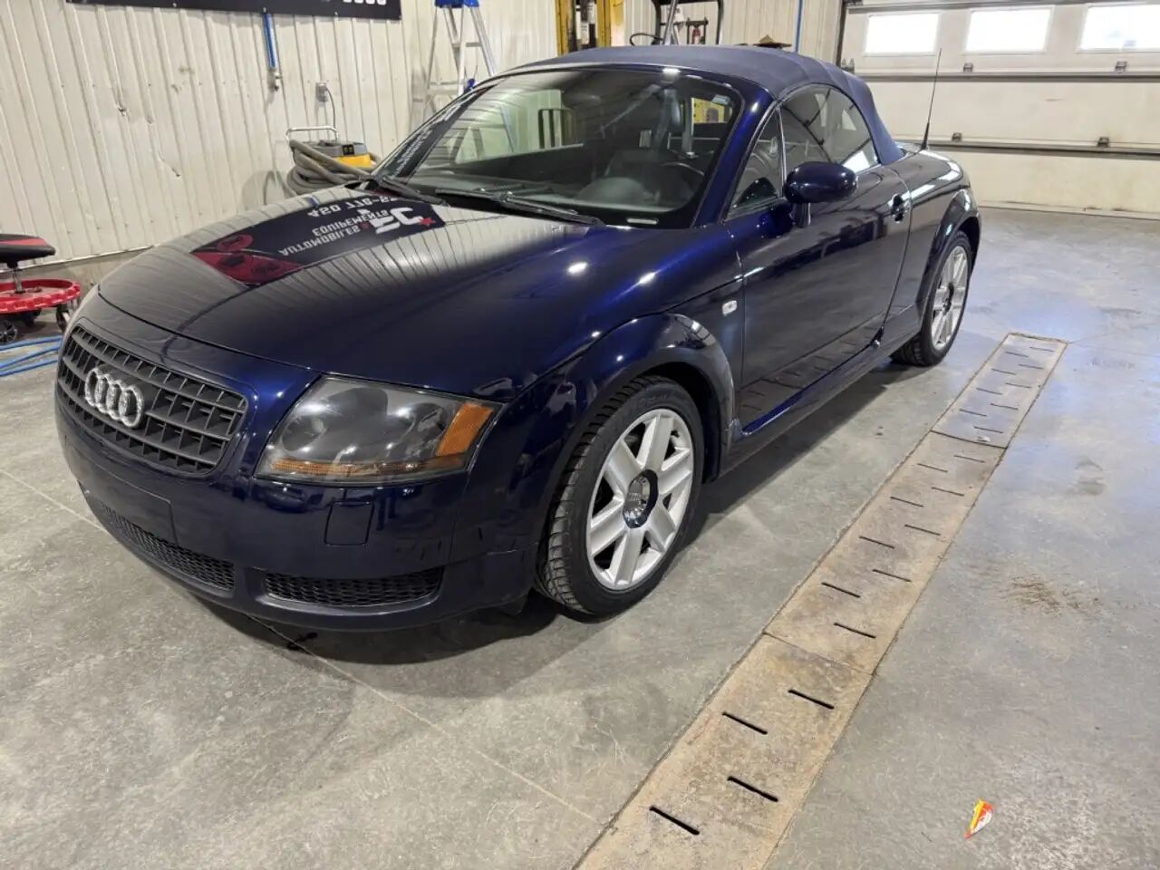 2004 Audi TT