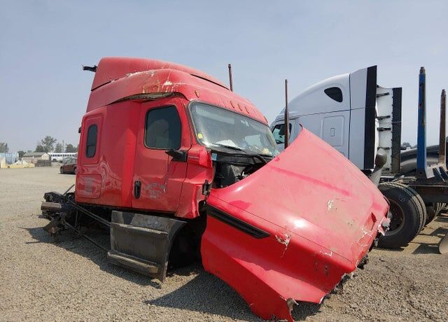 2019 FREIGHTLINER New Cascadia 126" Sleepercab