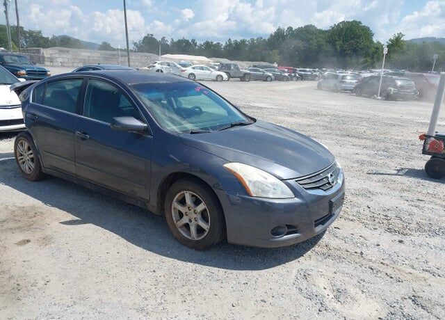 2010 NISSAN Altima