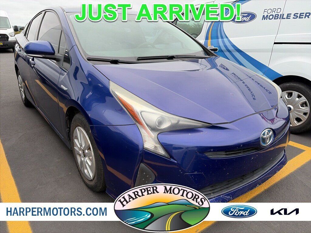 2016 TOYOTA PRIUS