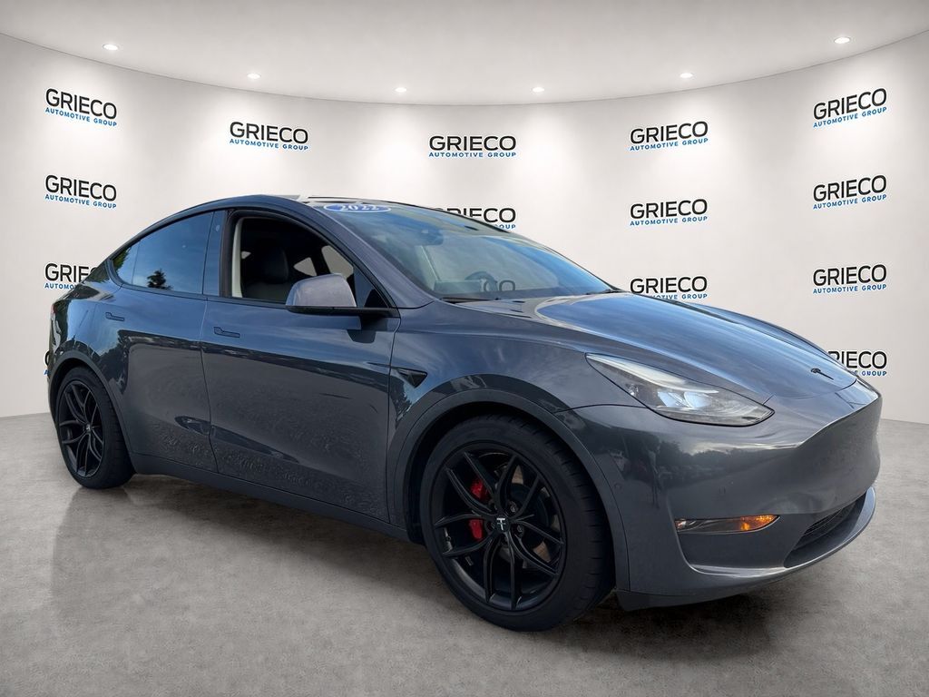 2022 TESLA Model Y