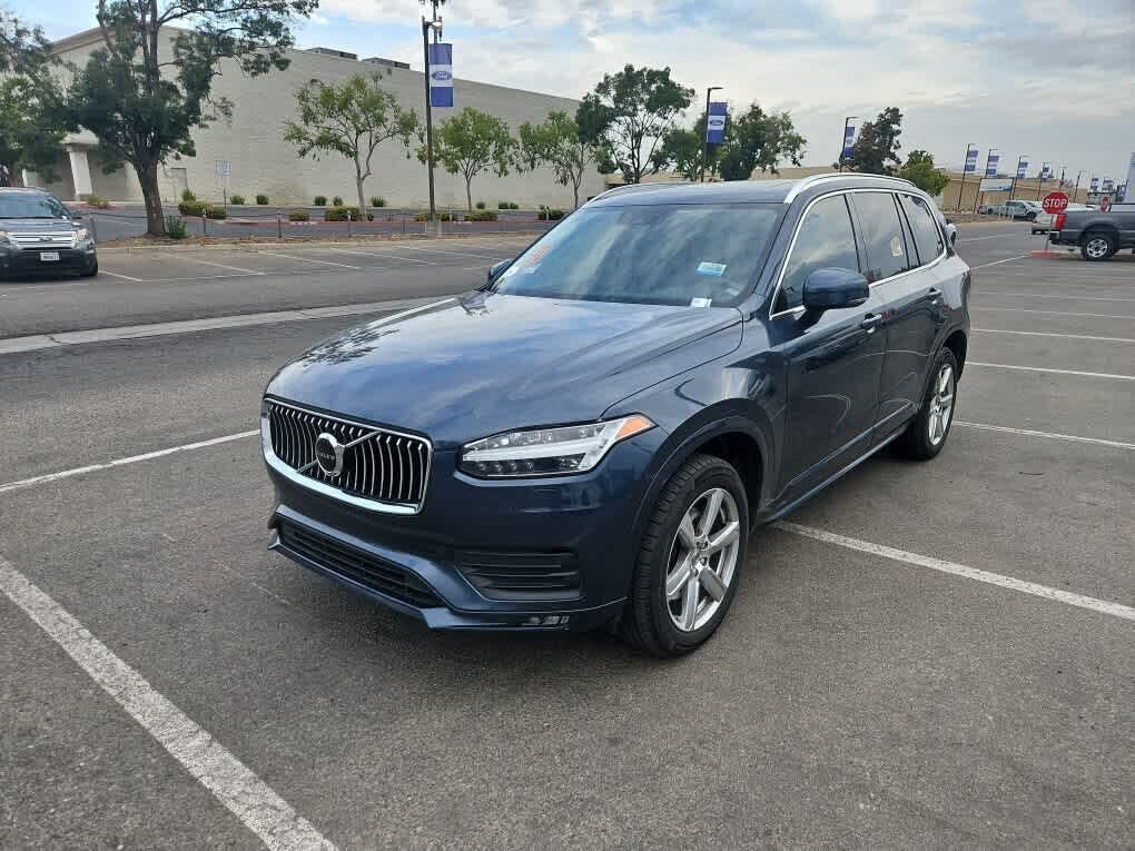 2022 VOLVO XC90