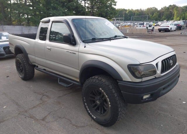 2004 TOYOTA Tacoma