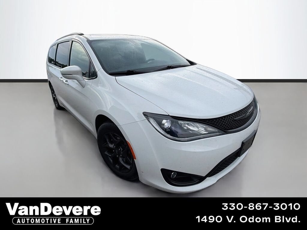 2019 CHRYSLER Pacifica