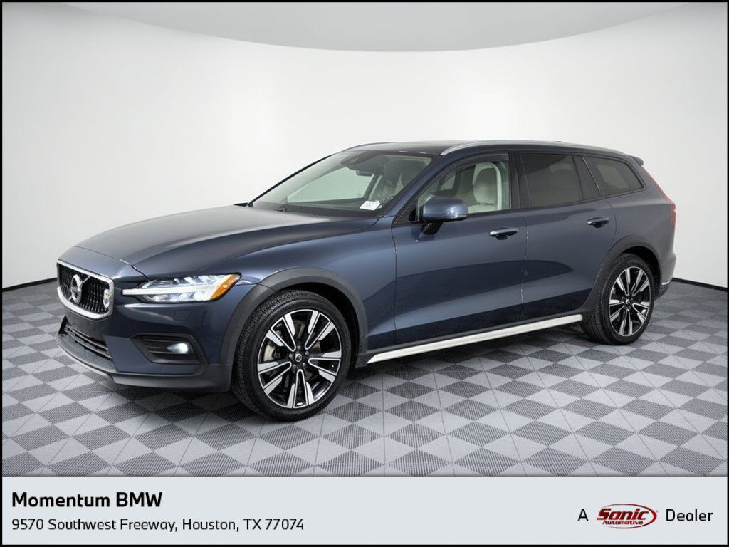 2020 VOLVO V60CC