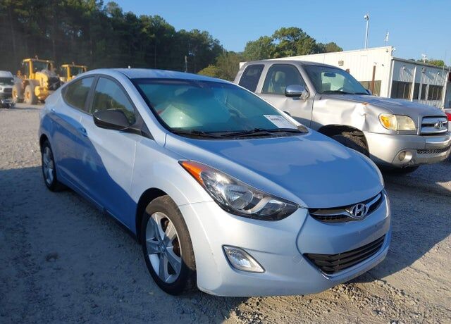 2012 HYUNDAI Elantra