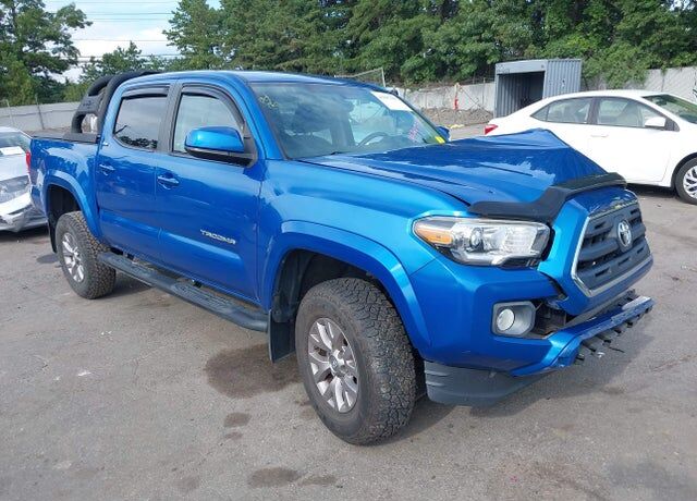 2017 TOYOTA Tacoma