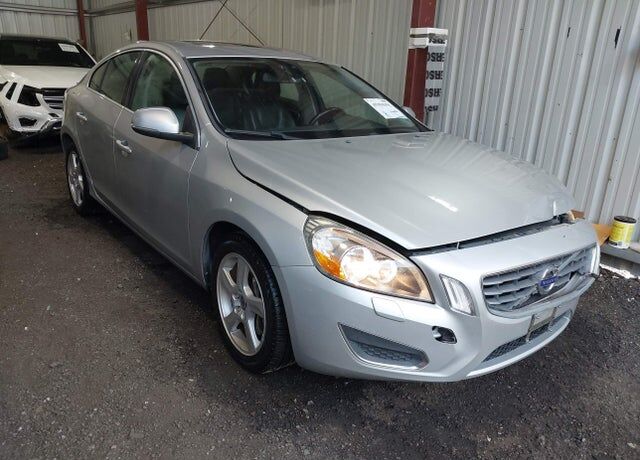 2012 VOLVO S60