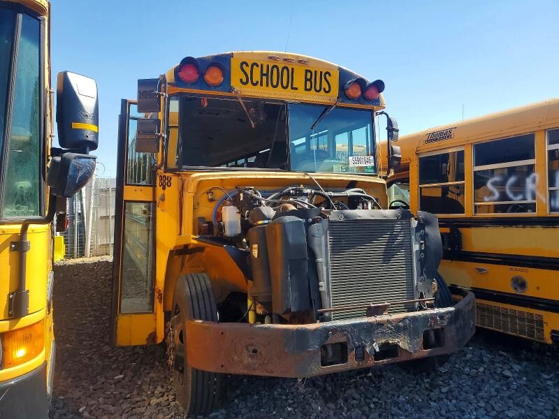 2005 FREIGHTLINER FS 65 Chassis