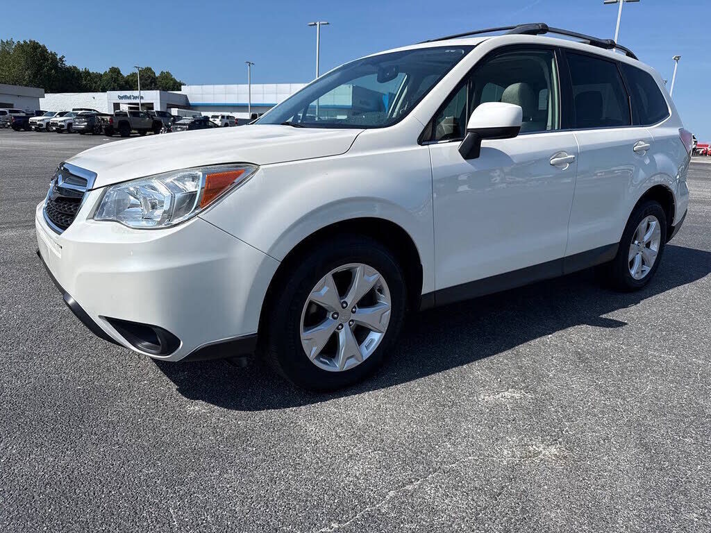 2015 SUBARU Forester