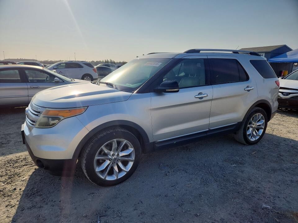 2011 FORD Explorer