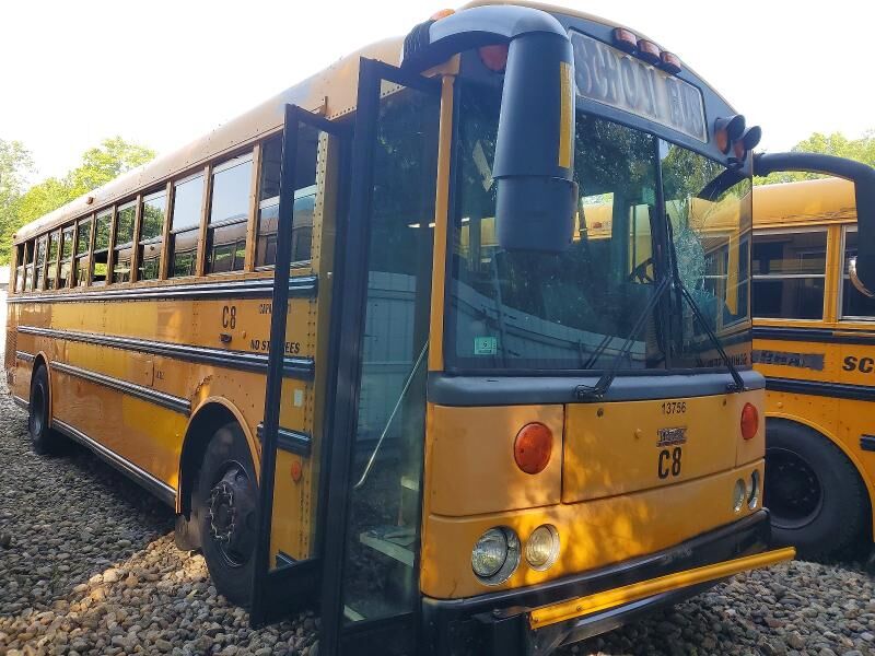 2008 THOMAS BUILT HDX