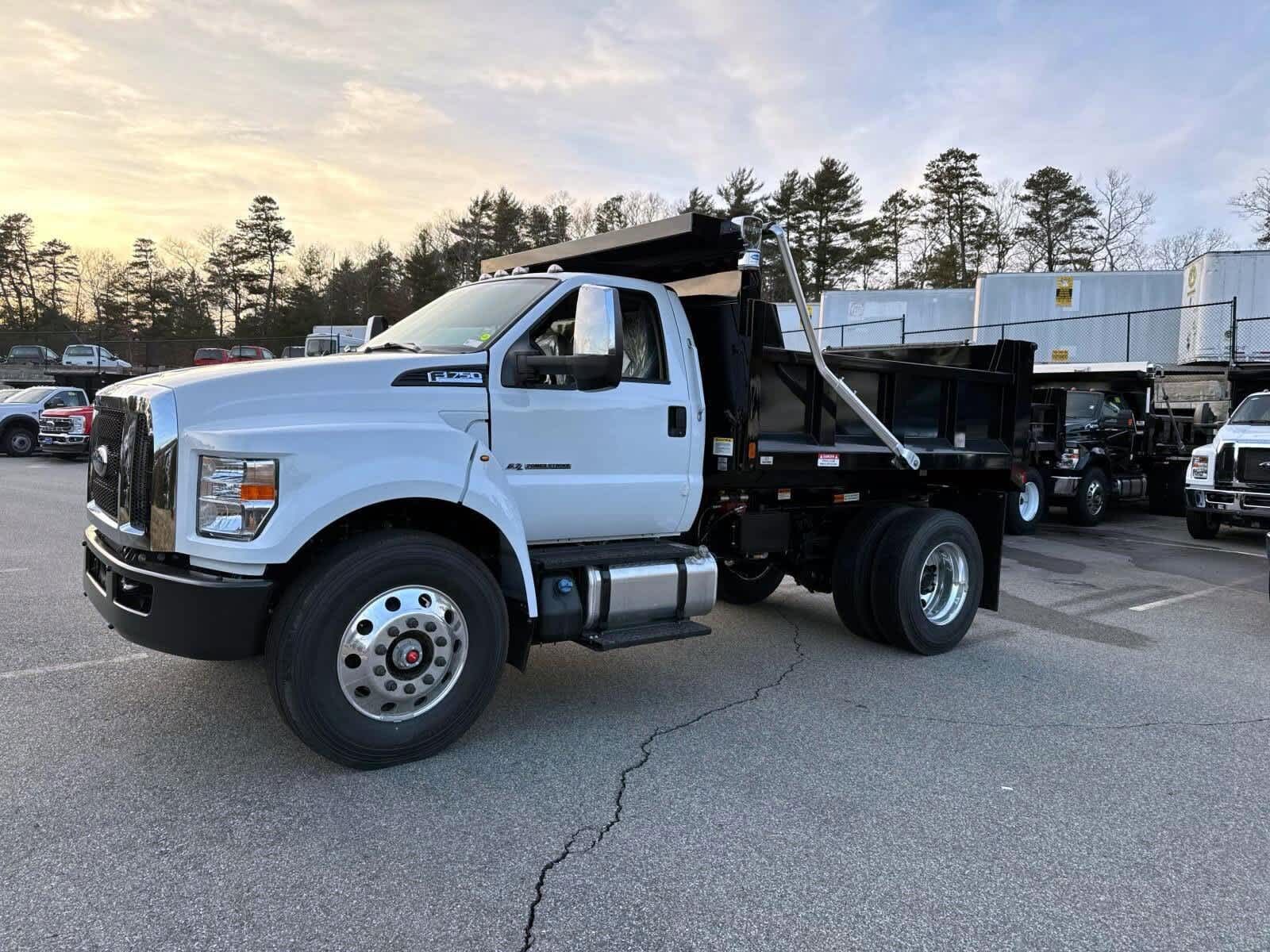 2025 FORD F-350
