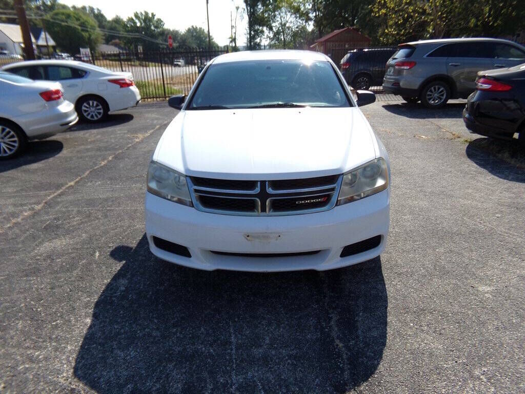 2013 DODGE Avenger