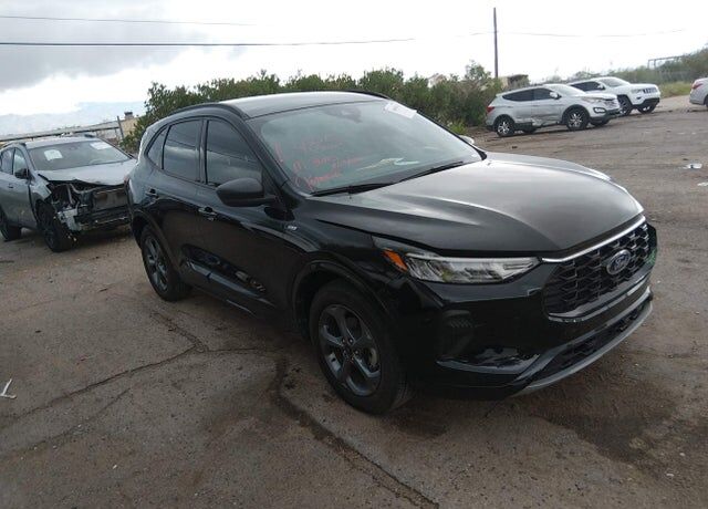 2024 FORD Escape